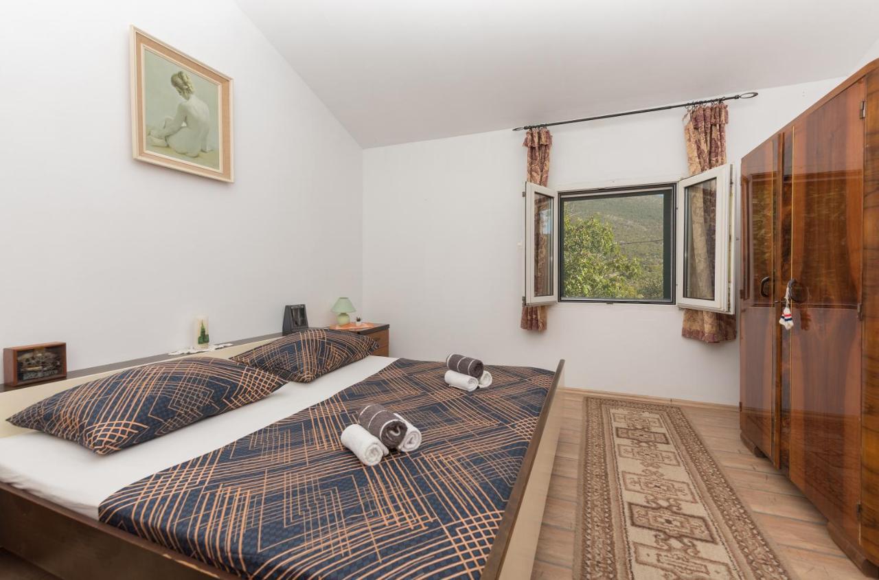 Holiday Home Frane Slivno  ภายนอก รูปภาพ