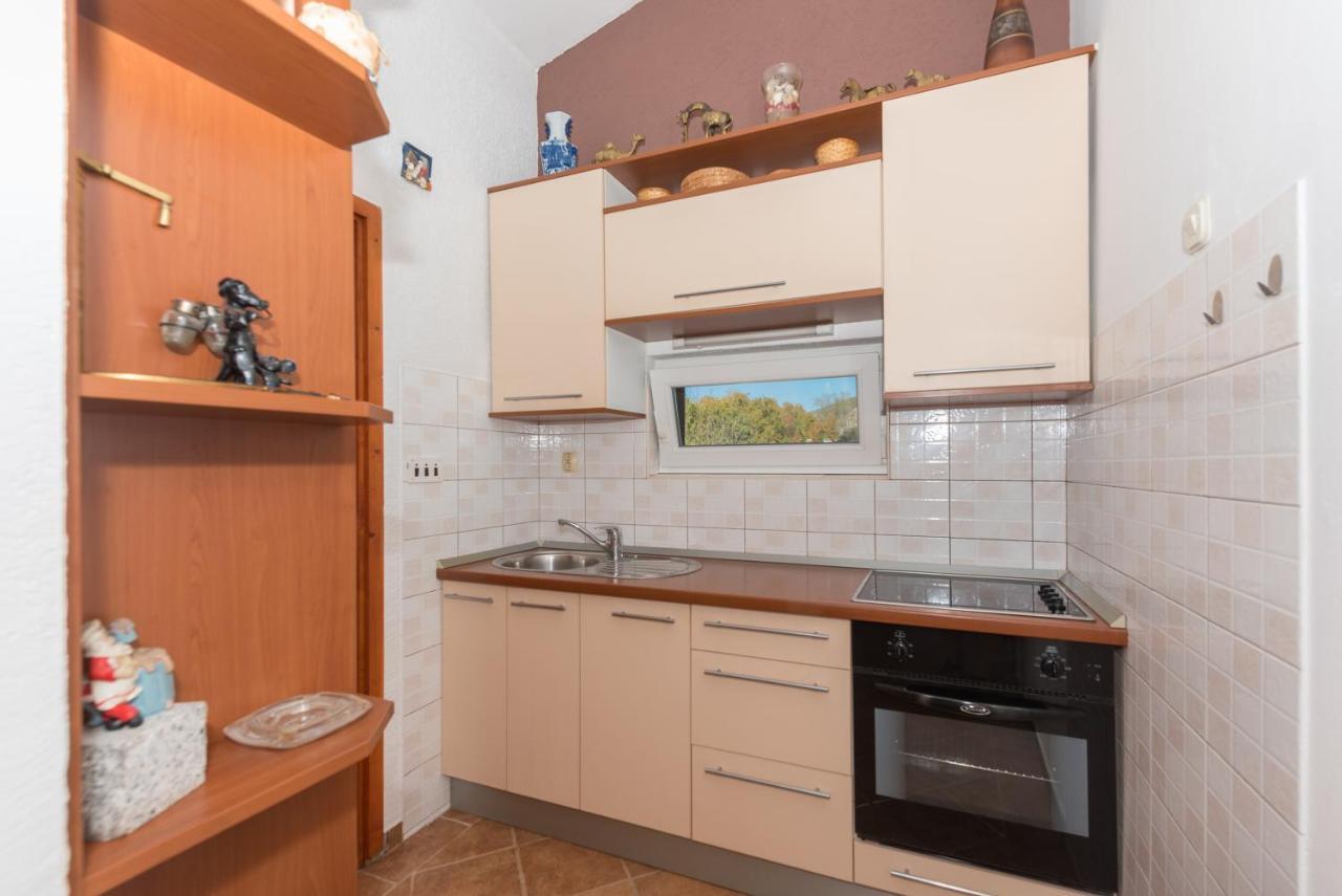 Holiday Home Frane Slivno  ภายนอก รูปภาพ